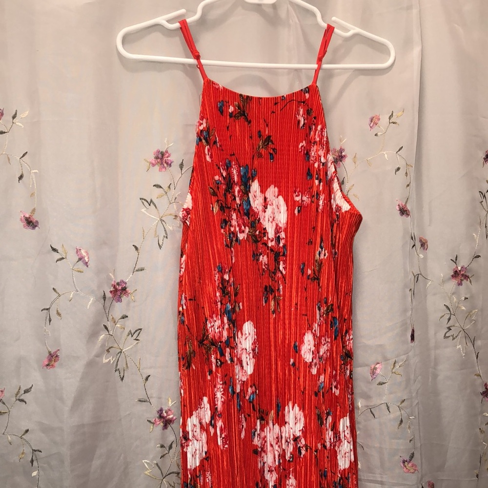 Collective Concepts Pleated Dress - Picture 7 of 16